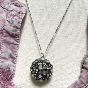 LOFT multi-color & size Crystal Pendant Silver Tone Variable Chain Length EUC
